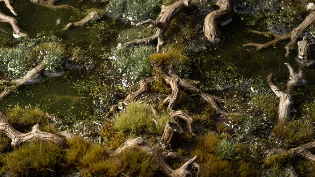 Gnarled-Branches_Diorama_1600x900-100.webp