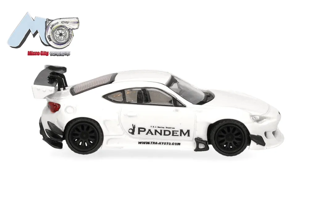 87MC000071_b_1920x1920.webp