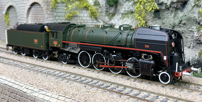 Jouef : Locomotive à Vapeur (#141 R 1244) de la SNCF Tender Fuel │ DC Digital Sons Époque V HO - 1/87 (Réf : HJ2433S)
