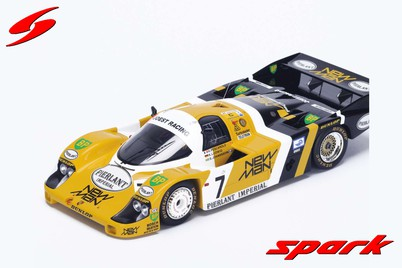 Spark : Porsche 956 │ No.7 Winner 24H Le Mans 1984 - H. Pescarolo - K. Ludwig With Acrylic Cover [1/18]