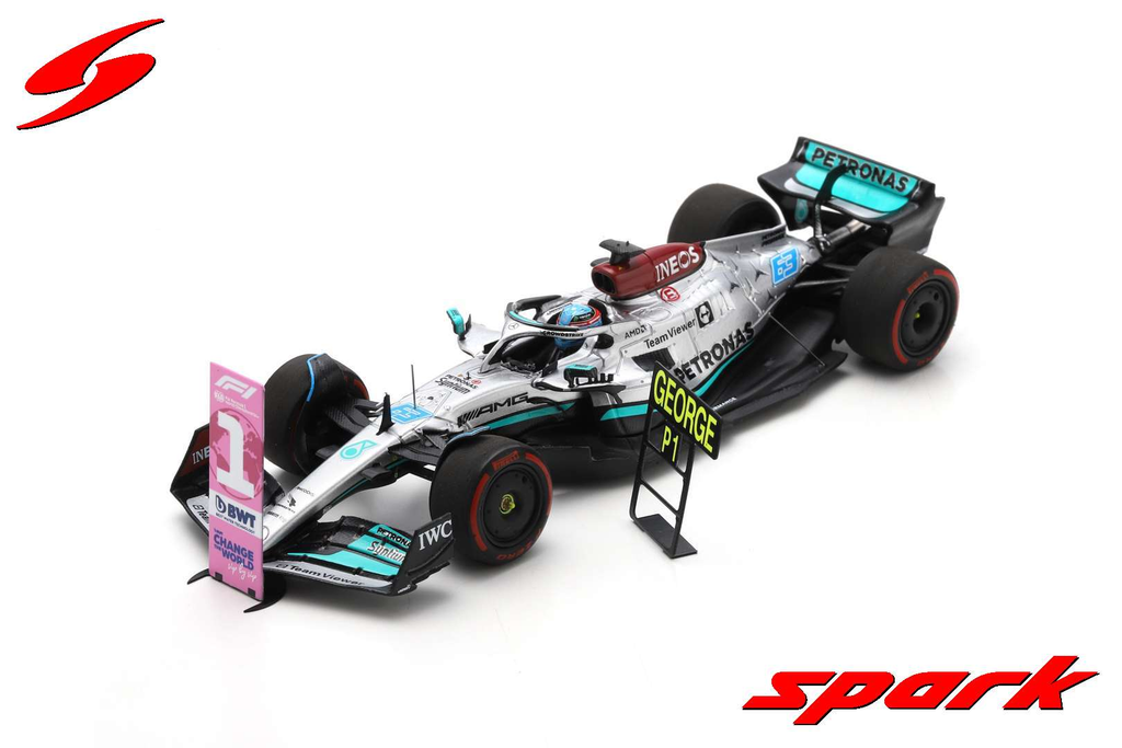 Spark : Mercedes-Amg Petronas F1 W13 E Performance │ No.63 Mercedes-Amg Petronas F1 Team Winner Brazilian GP 2022 George Russell (with pit and number board) [1/43]