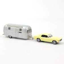Norev : Mustang & Airstream│Jaune Gris│1968 [1/43]