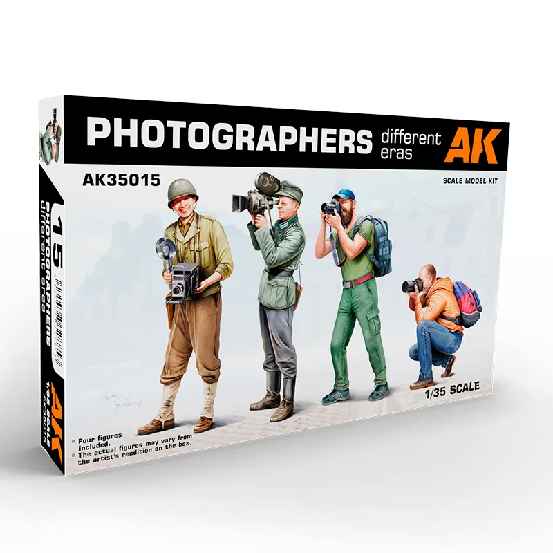 [AK AK35015] AK Interactive : Photographes de Différentes Époques / Photographers (1/35) │ Réf. AK35015