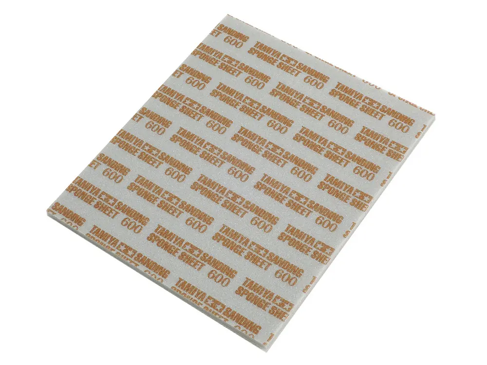Tamiya : Eponge Abrasive "Grain 600" (1pcs)