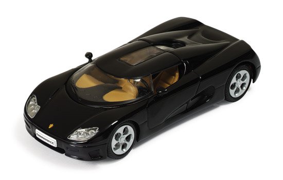 Ixo models :  KOENIGSEGG CC8S 2002