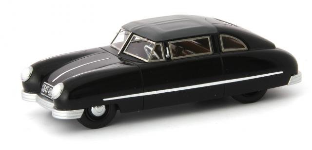Autocult : GOMOLZIG TAIFUN STROMLINIE 1949 [1/43]