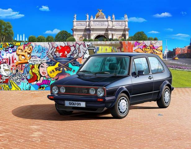 Revell : Volkswagen Golf GTI Pirelli │ Coffret cadeau 35 ans