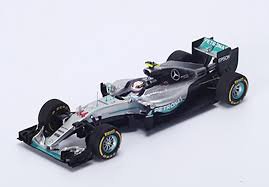 MERCEDES F1 W07 HYBIRD [1/18]