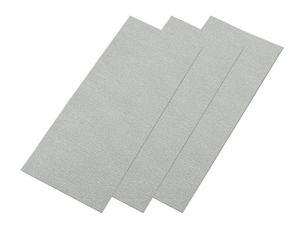 Tamiya : Papier de finition Abrasif "P180" (3pcs)