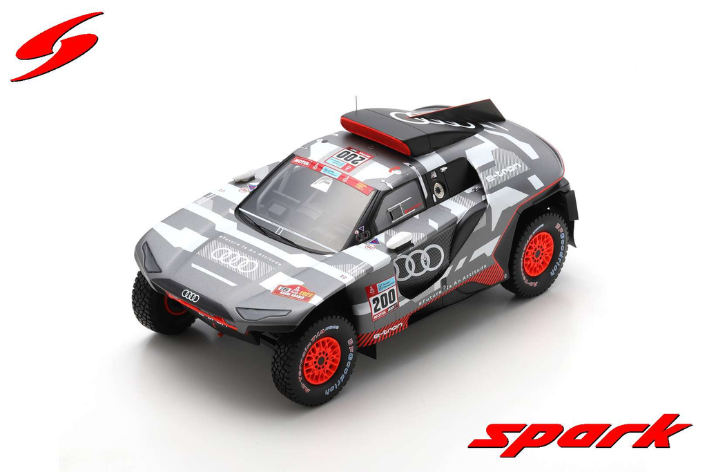 Spark : Audi RS Q e-tron │ No.202 Dakar 2022 C. Sainz - L. Cruz [1/18]