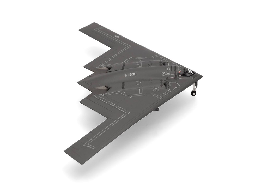 Herpa : U.S. Air Force Northrop Grumman B-2A Spirit – 393rd Bomb Squadron, Whiteman "Spirit of California" [1/200]