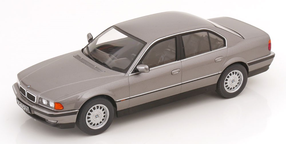 KKScale : BMW 740i E38 │ Gris métallisé   [1/18]
