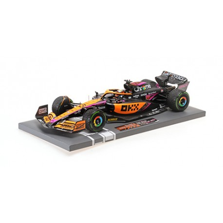 Minichamps : McLaren Mercedes MCL36 │ No3 F1 Singapour 2022 - Daniel Ricciardo  [1/18]