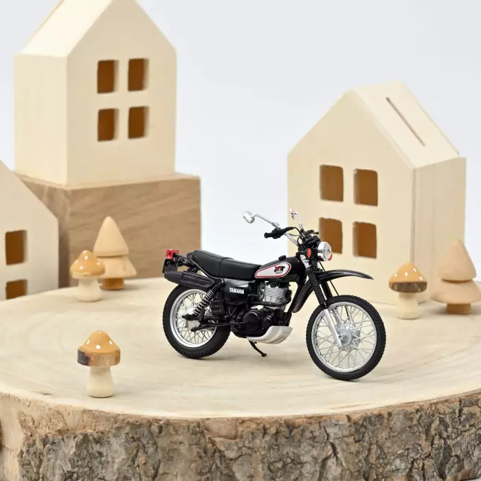 [NOR 182045] Norev : Yamaha XT500 │ 1988 - Noir et Argent [1/18]