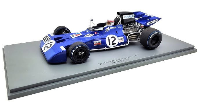 Spark models : Tyrrell 003 n°12 Winner GP British 1971 Jackie Stewart [1/18]