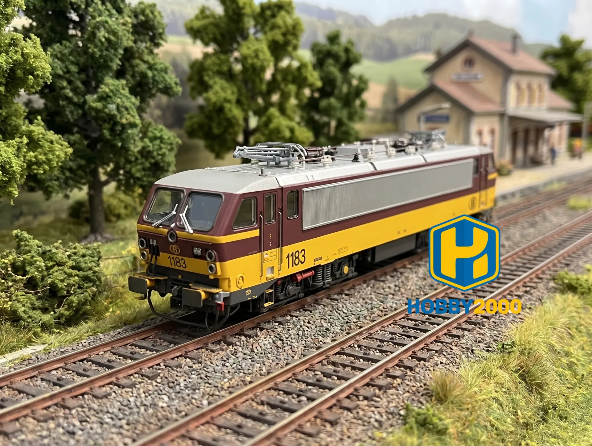 LS Models : Locomotive Électrique (#1183) de la SNCB-NMBS Rouge et jaune │ AC Digital Époque VI HO - 1/87 (Réf : 12598AC)