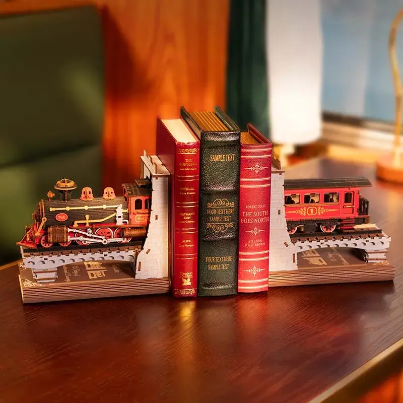 Rolife : Booknook & Wonderland Century Train