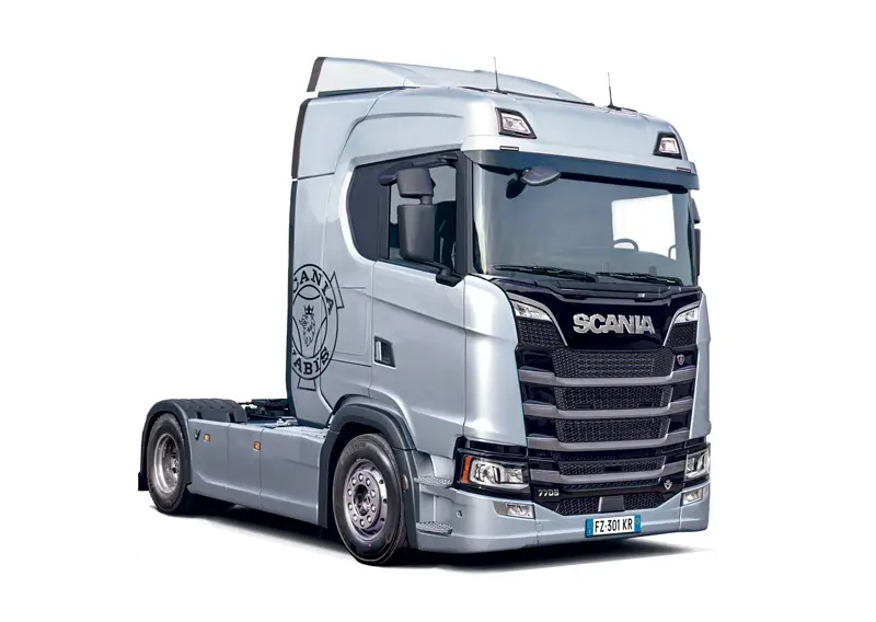 [ITA 3971] Italeri : Scania 770S 4x2 Normal Roof Grey Cab