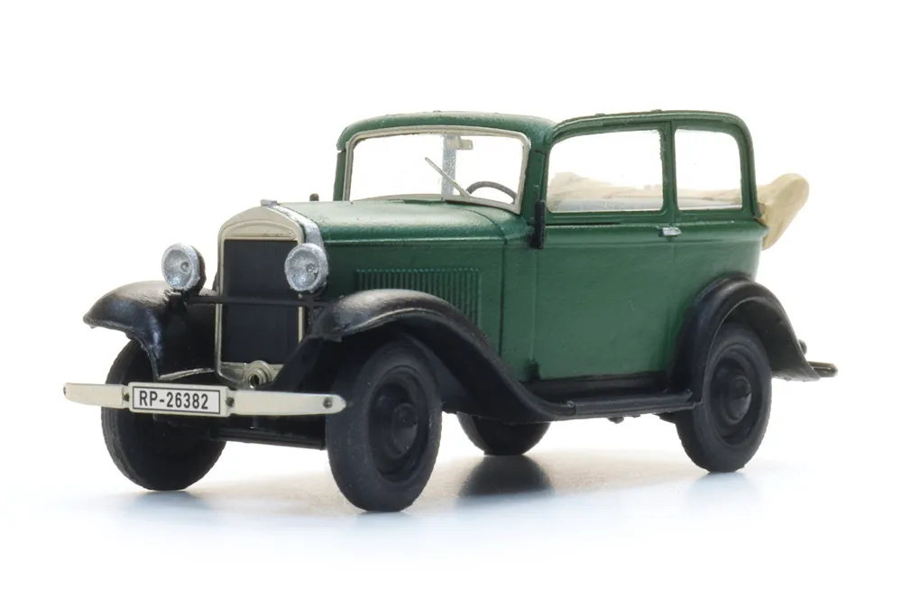Artitec : Opel 1,2 l, capot baissé, vert