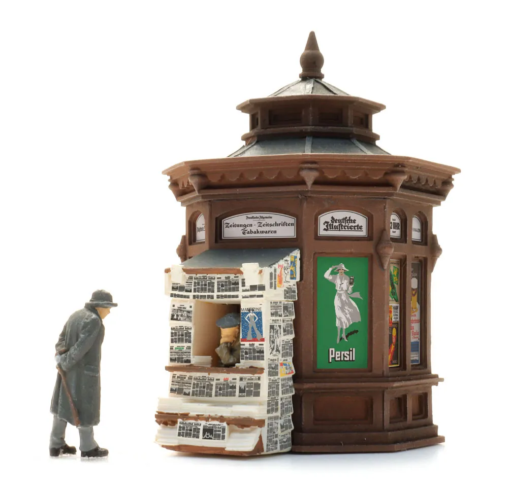 [ATE 387.678] Artitec : Kiosque à journaux classique