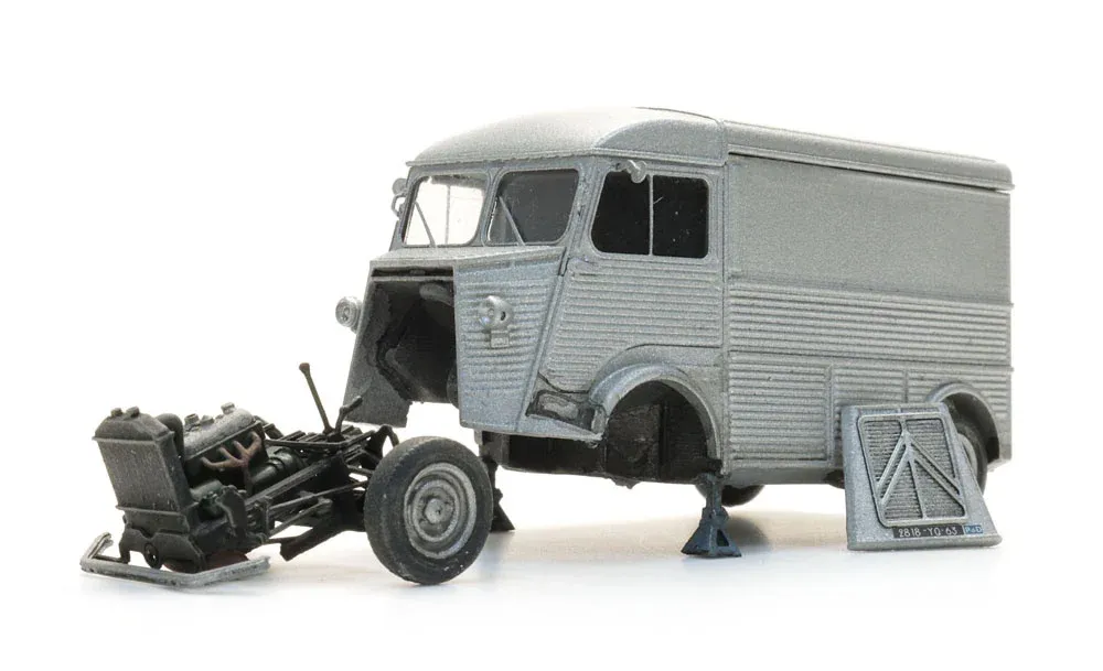 Artitec : Citroën HY en cours de réparation [1/87]