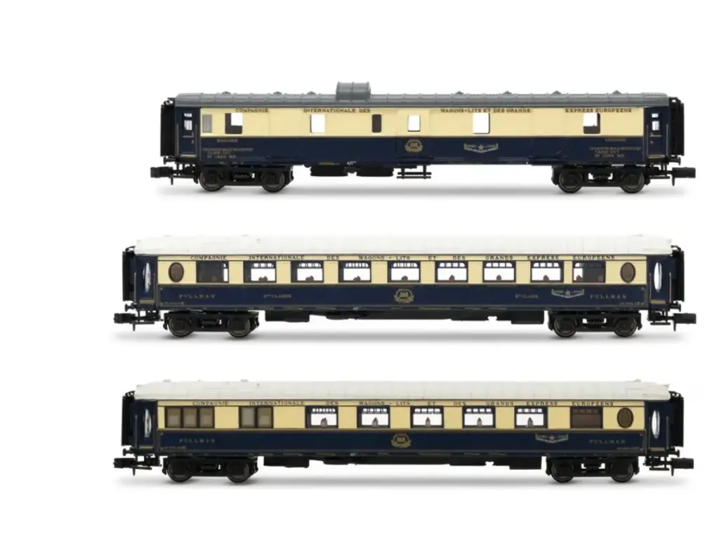 [ARN HN4488] Arnold : Voitures CIWL étoile du Nord 1/2 DD3 + VPC fleche d'Or + VP eoitle du Nord (copie)