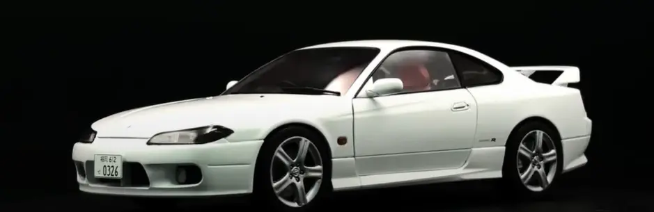 Solido : Nissan Silvia S15 Spec-R Aero │Aspen White - 1999 [1/18]