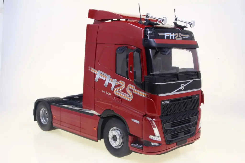 Solido : Volvo FH │ 25 ans Edition Rouge - 2023