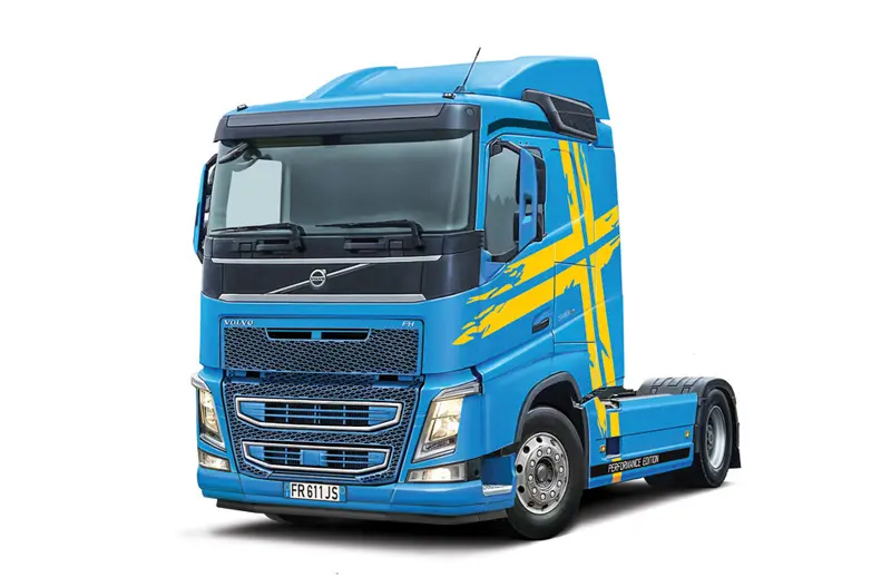 Italeri : Volvo FH Low Roof 