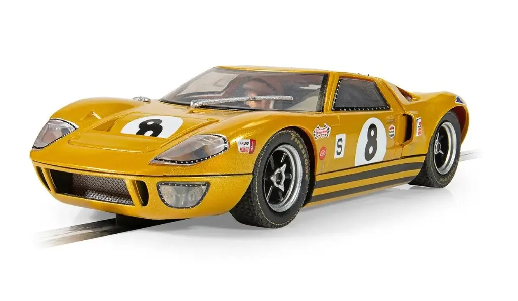 Scalextric : Ford GT40 n°8 BOAC Drury and Holland 1968