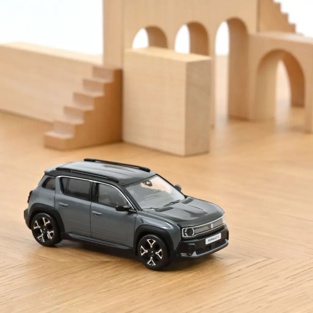 Norev : Renault 4 E-Tech Electrique │ 2025 - Gris Urban