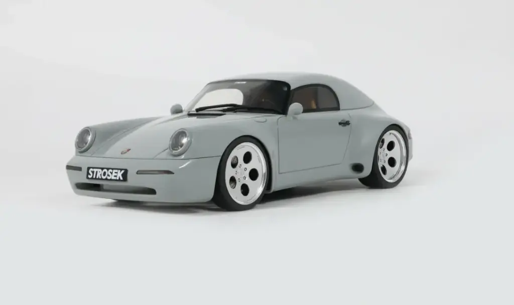 GT Spirit : Porsche Strosek Mega 30 Speedster 