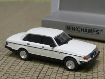 Minichamps : Volvo 240GL │ 1986 - Blanc 