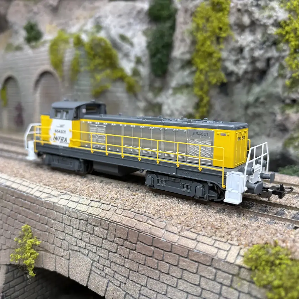PIKO : Locomotive Diesel BB 63000 (#664601) - SNCF (Epoque V) │ Continu Analogique