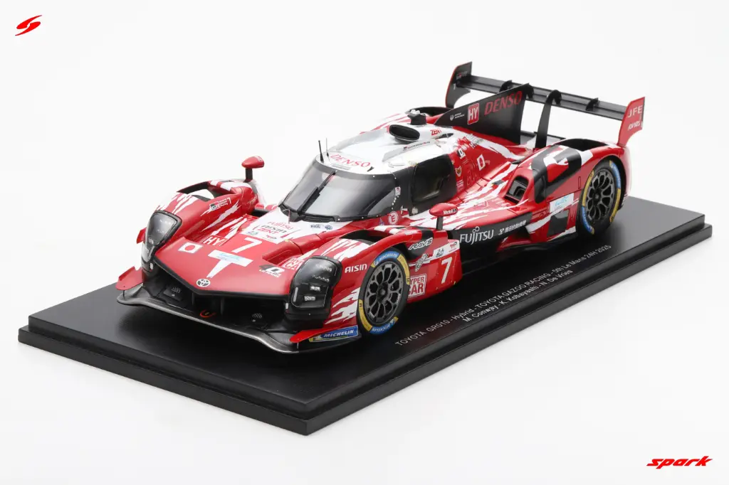 Spark : Toyota GR010 - Hybrid │ No.7 TOYOTA GAZOO RACING 5th Le Mans 24H 2025 M. Conway - K. Kobayashi - N. De Vries [1/18]