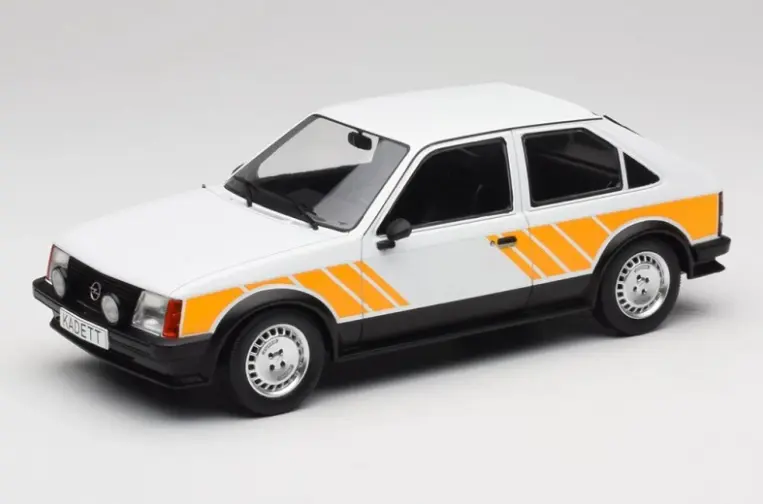 Modelcar : Opel Kadett D SR │ 1983 - White Yellow [1/18]