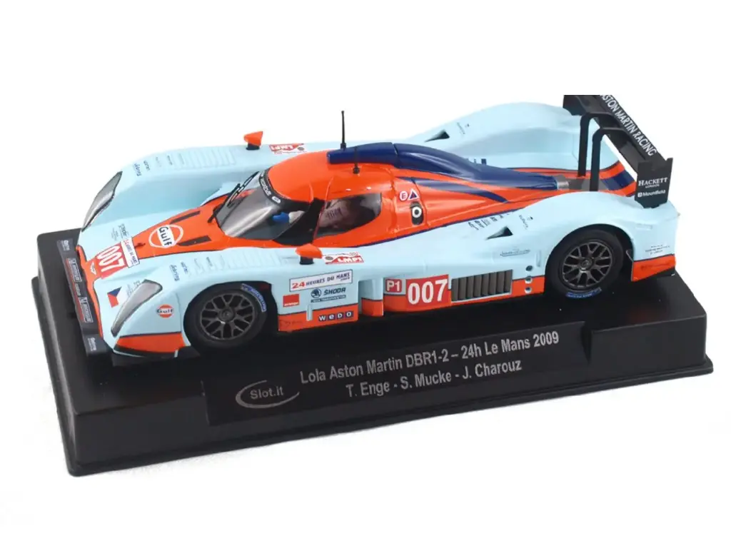 Slot.it : Lola Aston Martin DBR1-2 N°007 24h Le Mans 2009 Enge-Mucke-Charouz