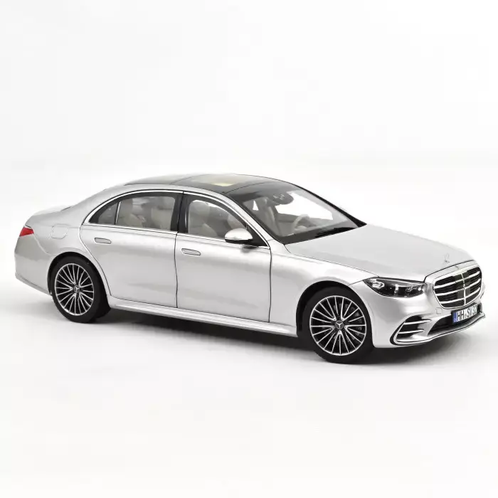 Norev : Mercedes-Benz S-Class AMG-Line 2021 Argent Brillant [1/18]