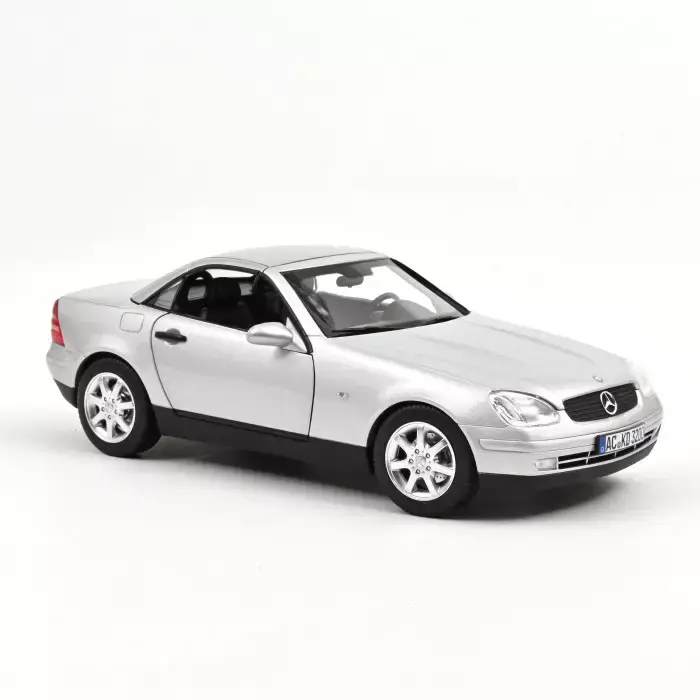 Norev : Mercedes-Benz SLK 1996 Argent Brillant [1/18]