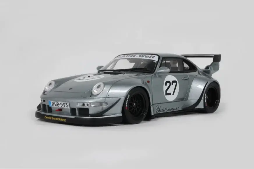 GT Spirit : Porsche 911 RWB Yuiitsumuni [1/18]