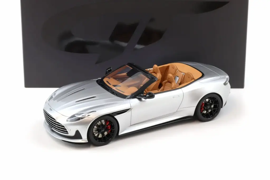 GT Spirit : Aston Martin DB12 Volante [1/18]