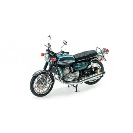 [MNC 122162104] Minichamps : Suzuki GT 750 1973 Green