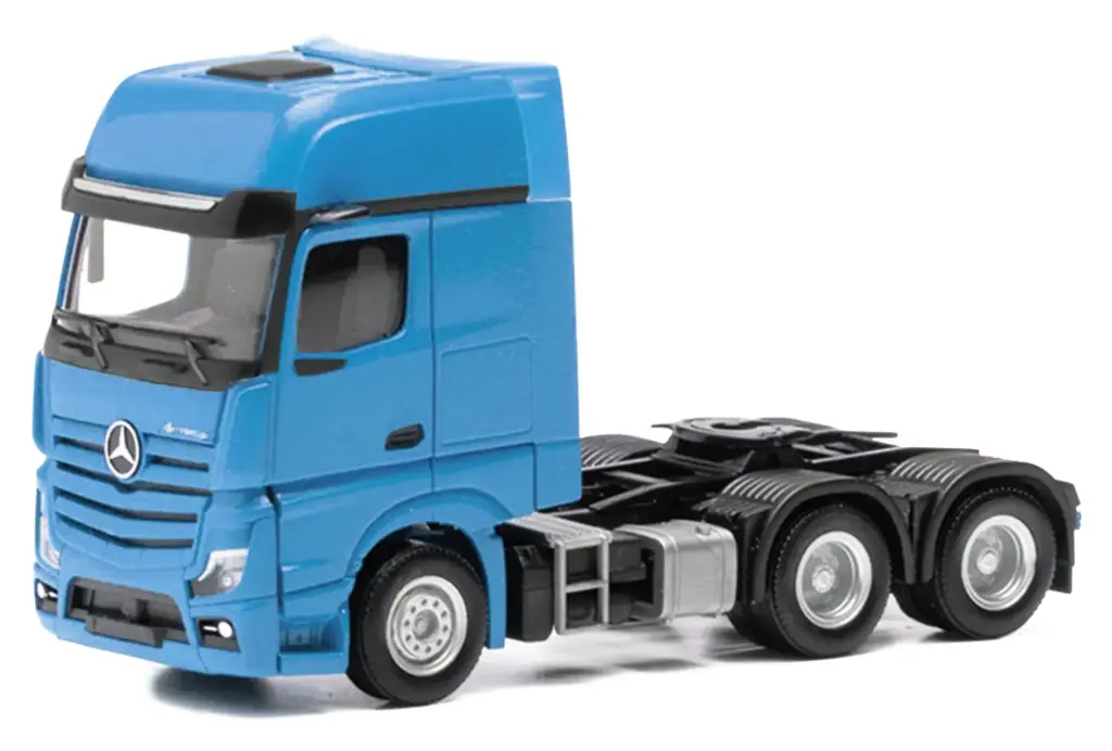 Herpa : Mercedes-Benz Actros L Gigaspace 3 essieux (6x4) │ Bleu clair