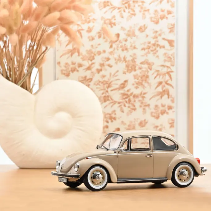 Norev : Volkswagen 1303 │ 1973 - Sahara Beige  [1/18]