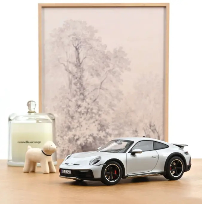 Norev : Porsche 911 Dakar │ 2023 - Ice Grey Metallic  [1/18]