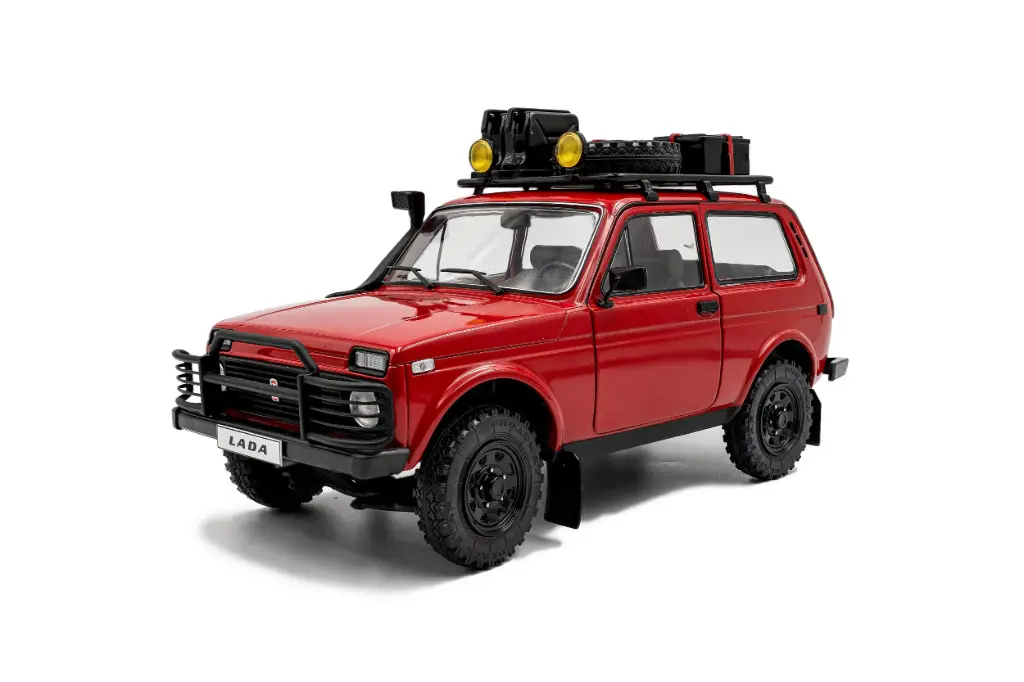 Solido : Lada Niva │ Rouge - 1980 [1/18]