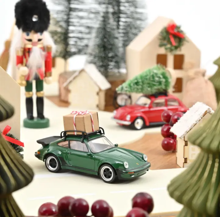 Norev : Porsche 911 Turbo │ 1978 Noël Jet-car 1/43 