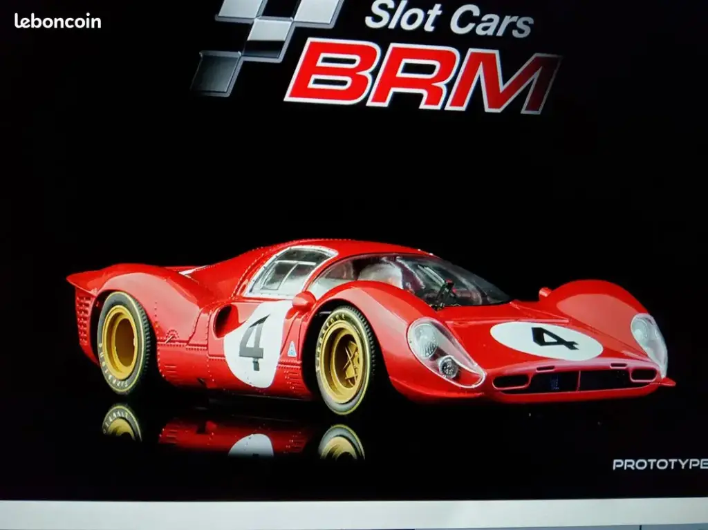 BRM : Ferrari 330P4 n°4 1000KM Monza 1967 Parkes-Scarfiotti  [1/18]