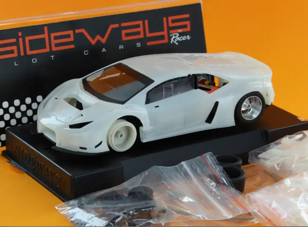 Sideways : White Kit LB Huracane 