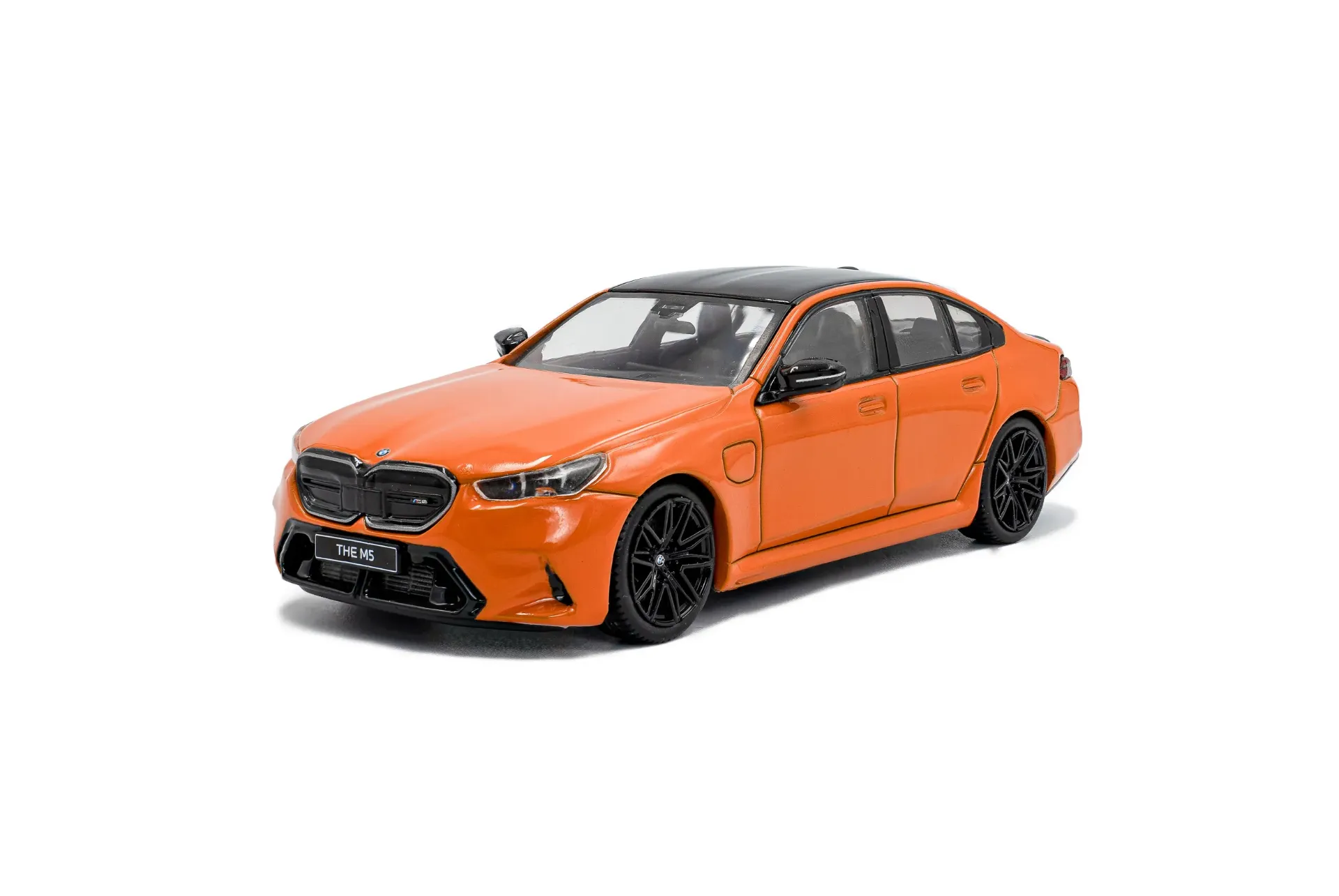 Solido : BMW M5 Sedan │ Fire Orange III -  2024 [1/43]